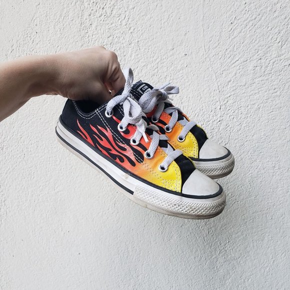 flame converse low top